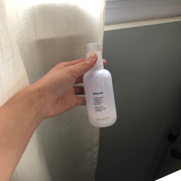 RATE & REVIEW : GLOSSIER MILKY JELLY